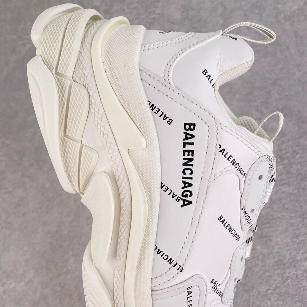 Sneakers Triple S Balenciaga buy for 125 EUR in the UKRFashion