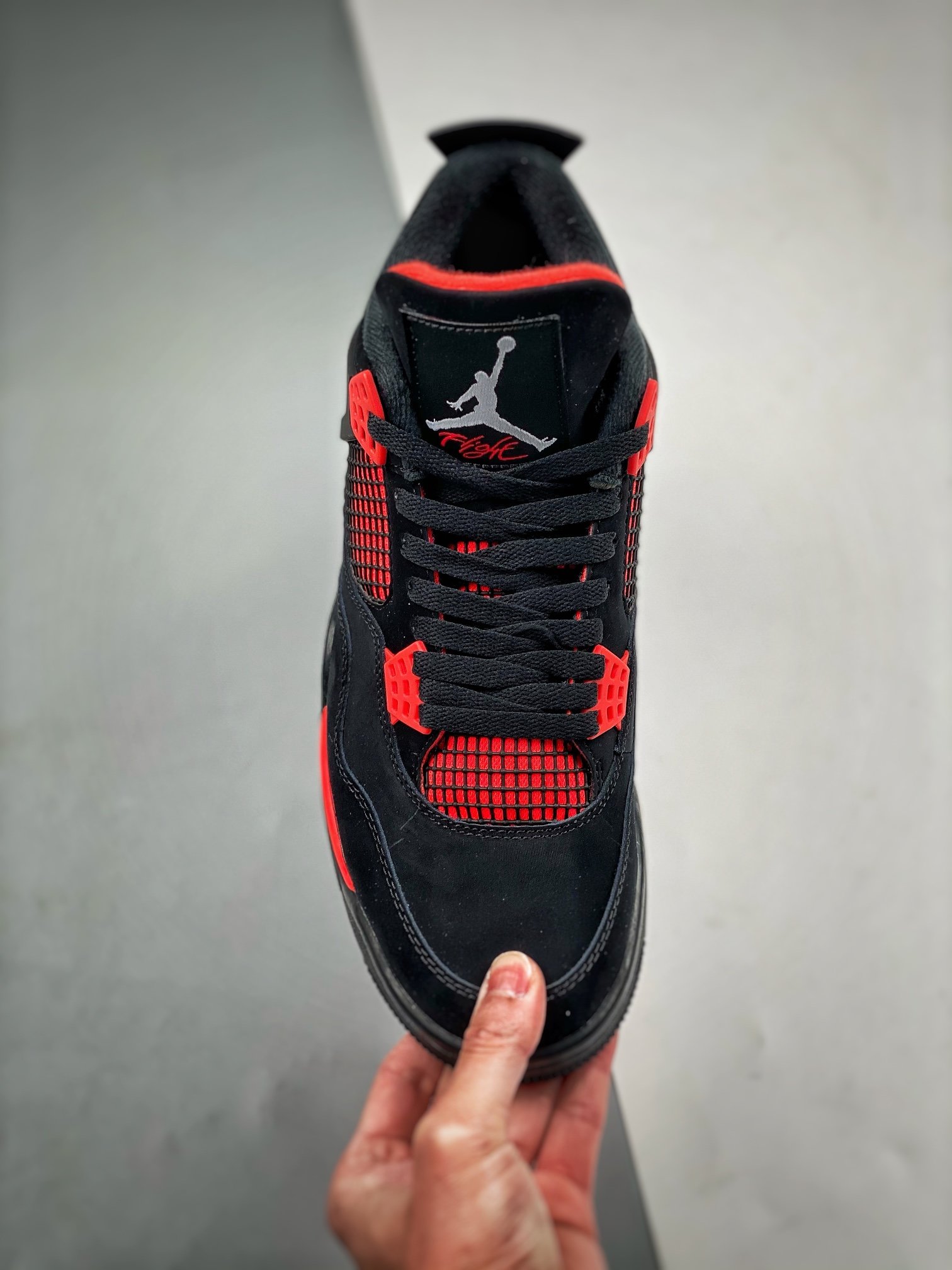 Thunder air jordan store 4