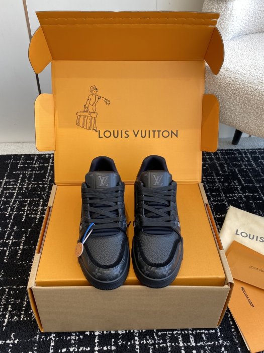 Кроссовки женские LV Trainer фото 2