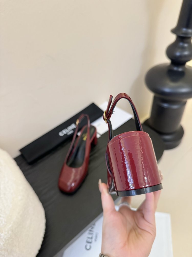 Босоніжки фото 7