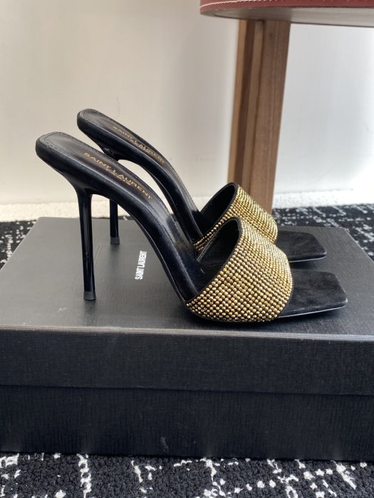 Босоножки фото 2