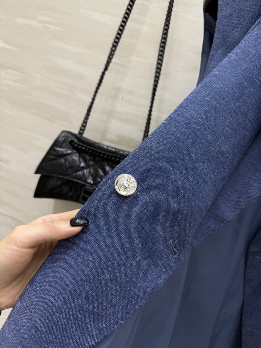 Costume female фото 7