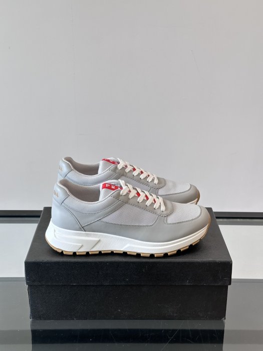 Кроссовки мужские