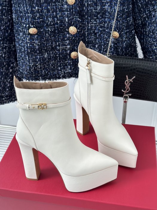 Ankle boots фото 3