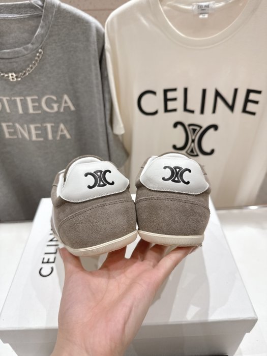 Кроссовки фото 8