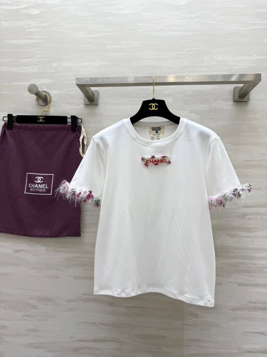 Футболка женская