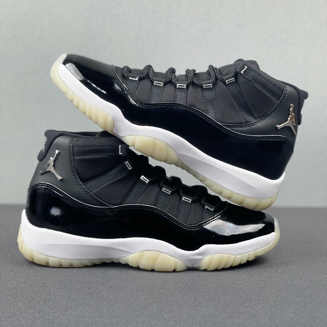 Кроссовки Air Jordan 11 фото 5