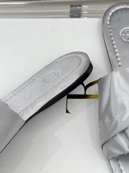 Шлепанцы фото 6