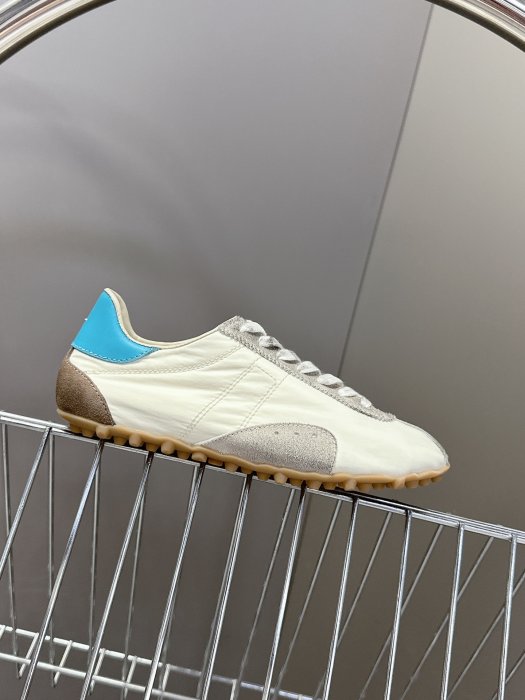 Кроссовки фото 5