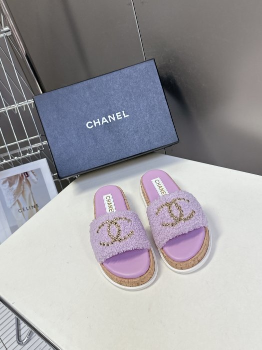 Шлепанцы женские