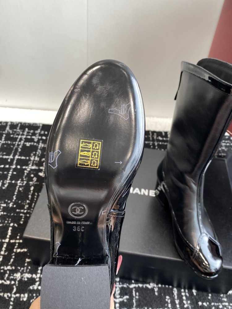 Сапоги женские фото 9