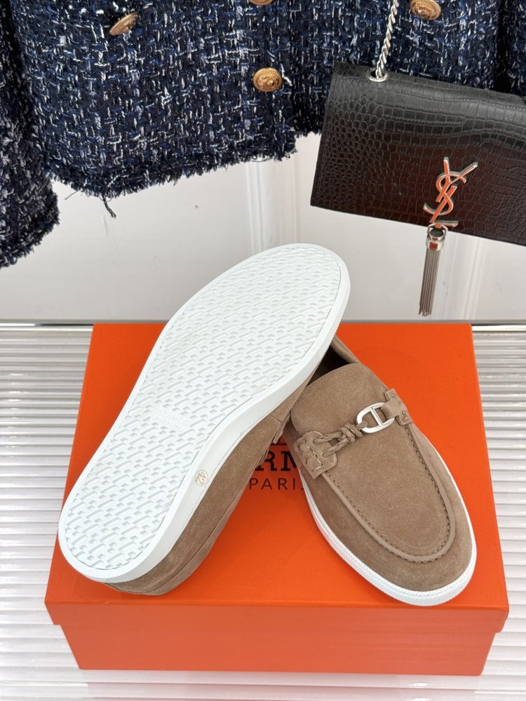 Лоферы женские фото 9