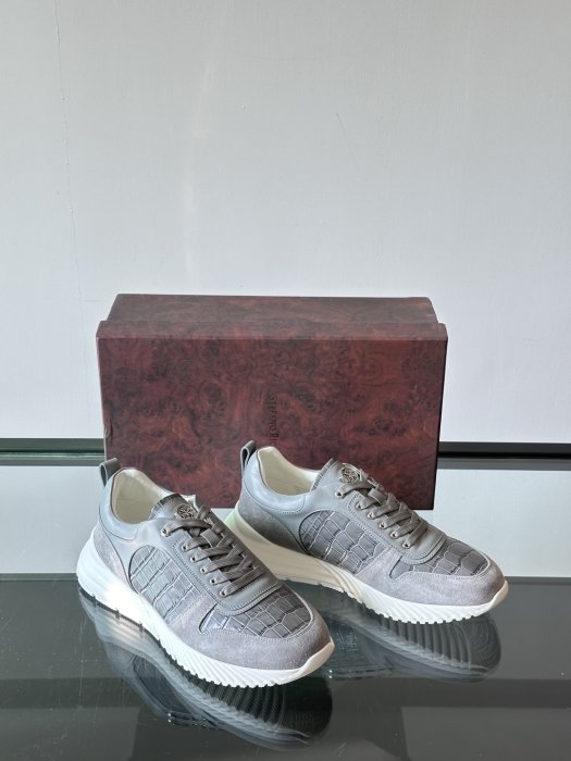 Кроссовки фото 5