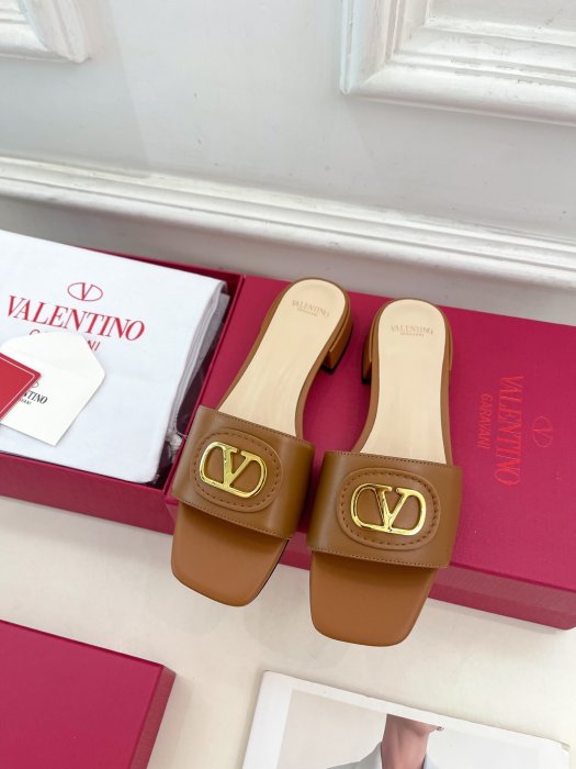 Босоножки фото 5