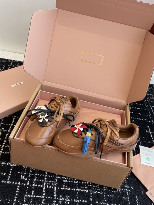 Кроссовки фото 3