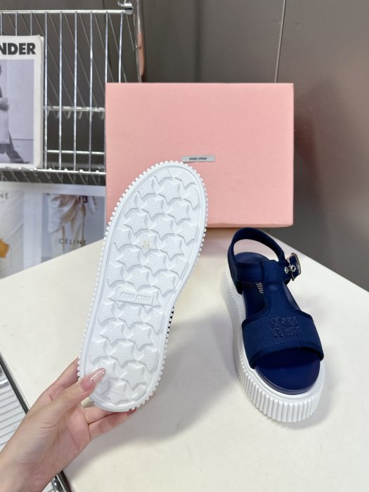 Сандалии женские фото 9