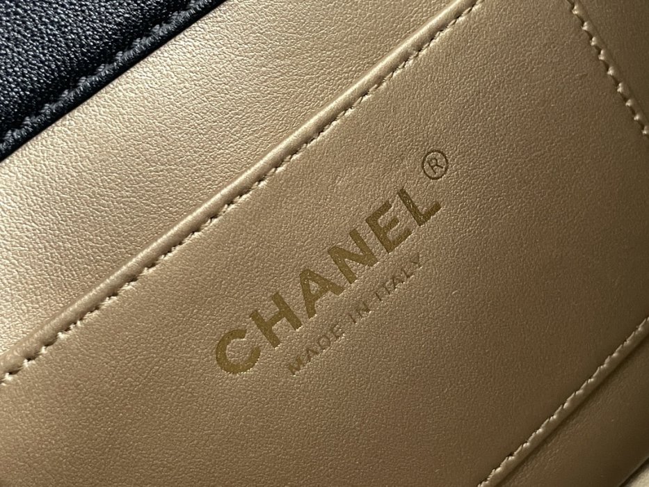 Сумка женская Chanel 24S Double Pearl Small Square Bag фото 9