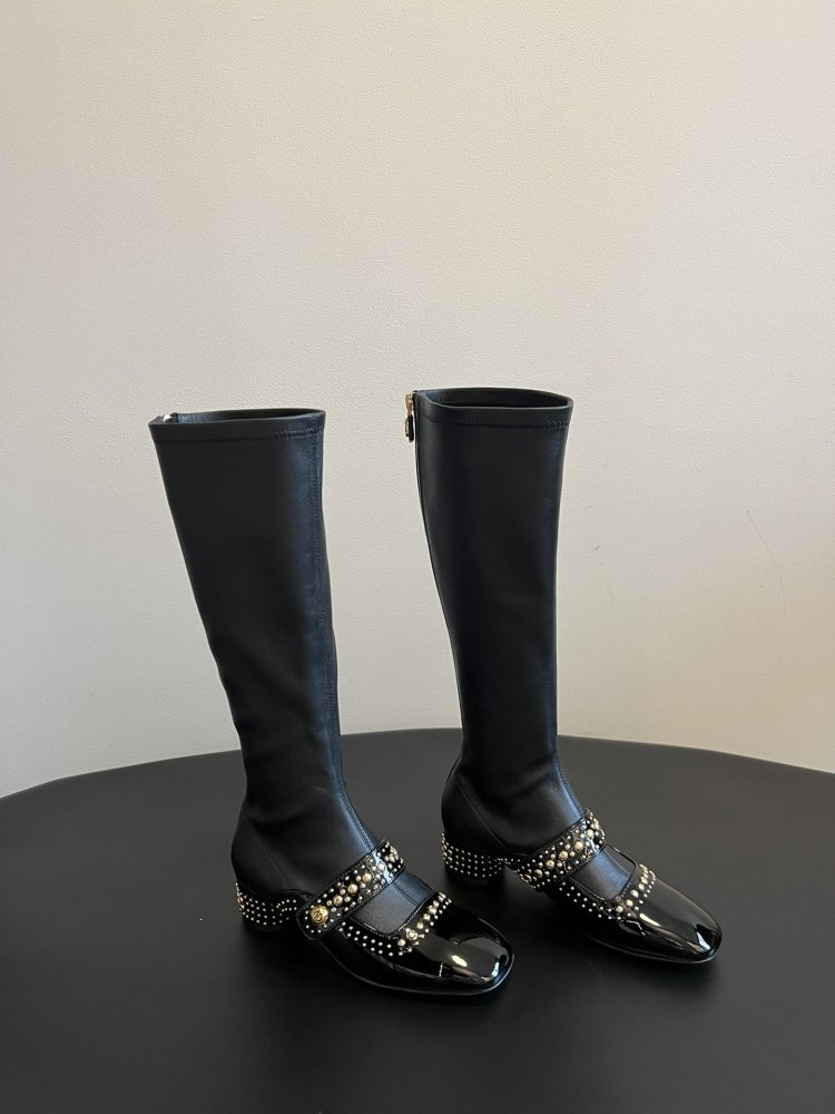 Сапоги женские фото 3