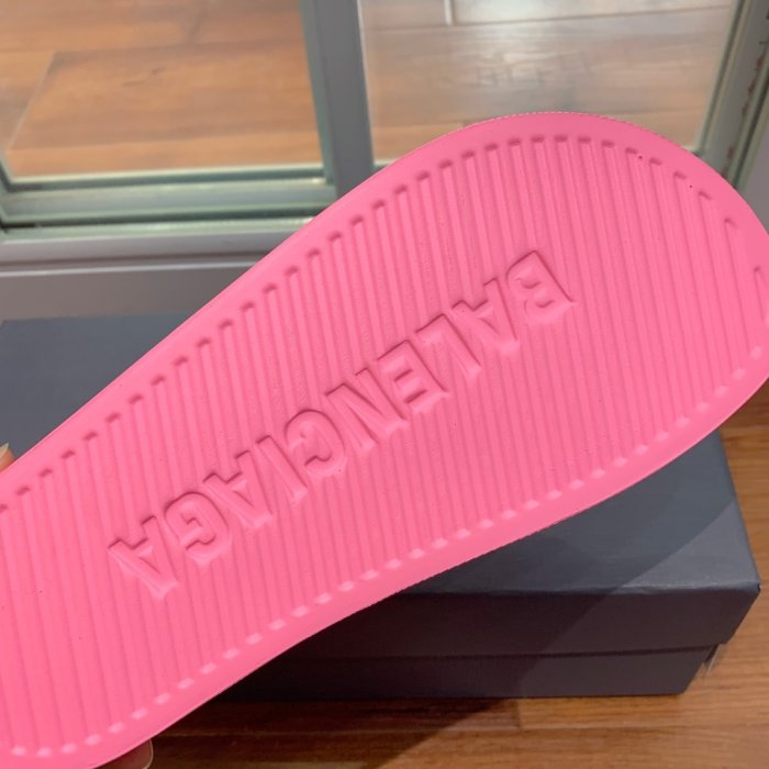 Шлепанцы фото 6