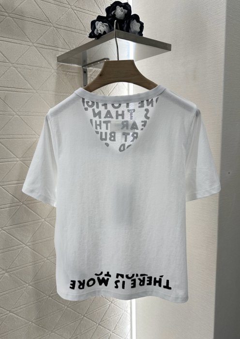 Футболка жіноча фото 2