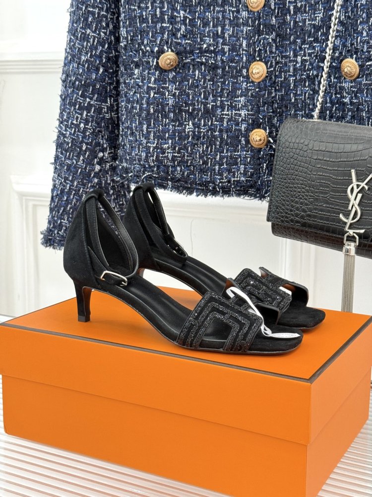 Босоножки Joy