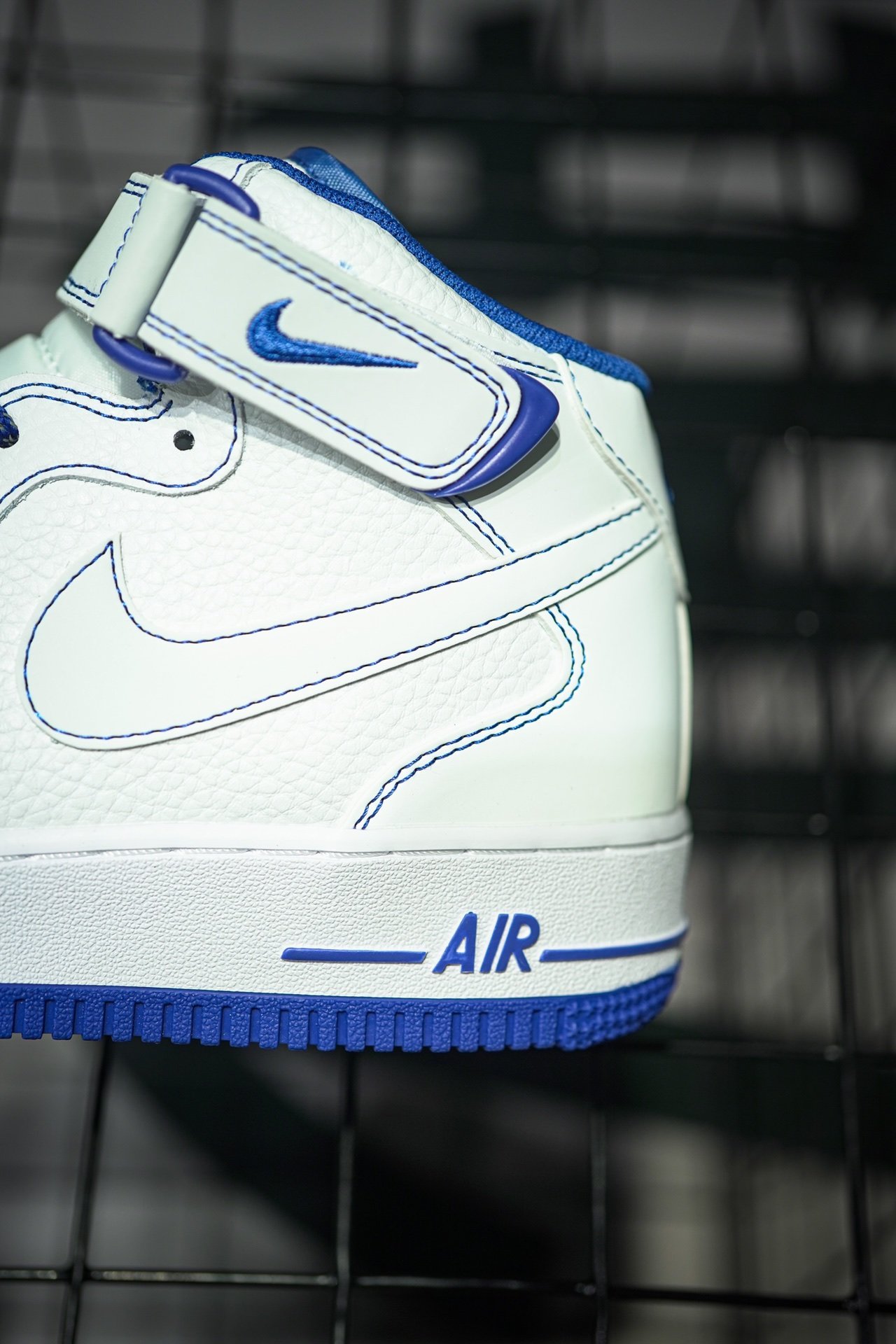 Sneakers Air Force 1 MID фото 8