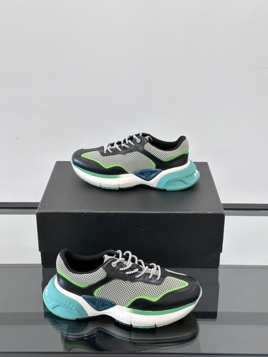 Кросівки чоловічі фото 4