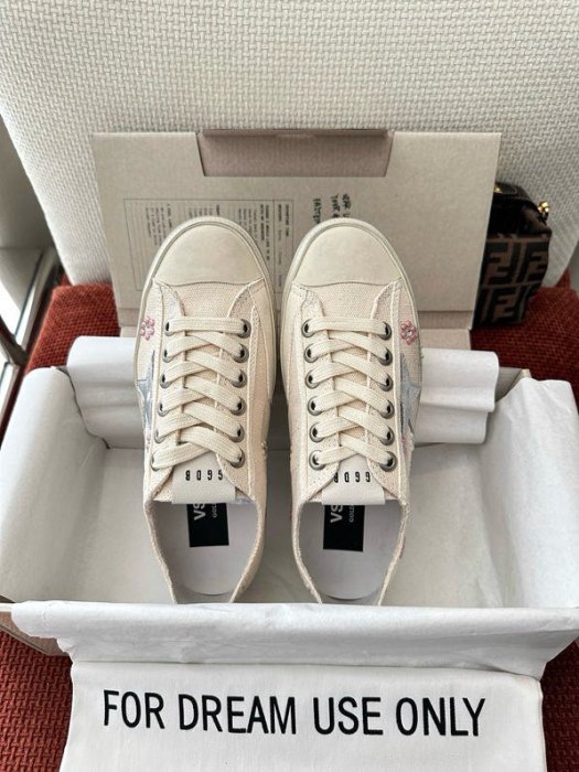 Кроссовки фото 5