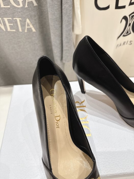 Туфлі жіночі фото 6