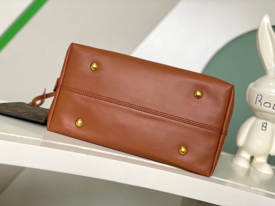 Сумка женская Low Key Hobo 35 см фото 4