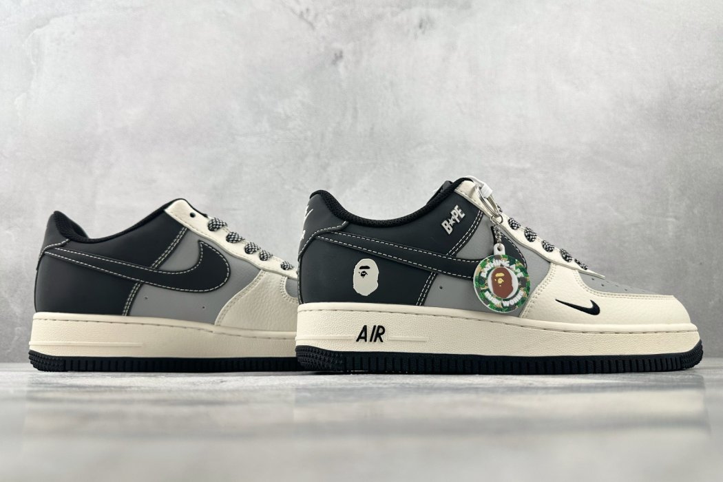 Кроссовки Nike Air Force 1 07 фото 6