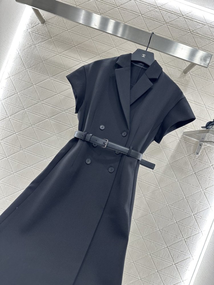 Платье с отворотом и широкими рукавами фото 8