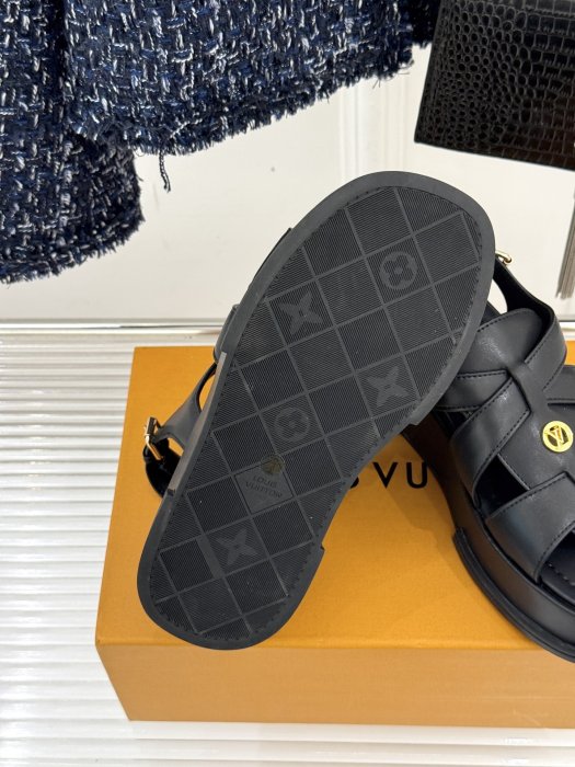 Sandals women's фото 9