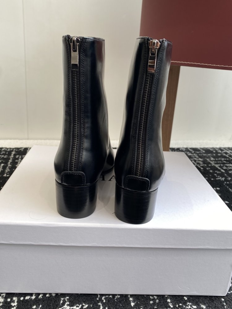 Boots women's фото 8