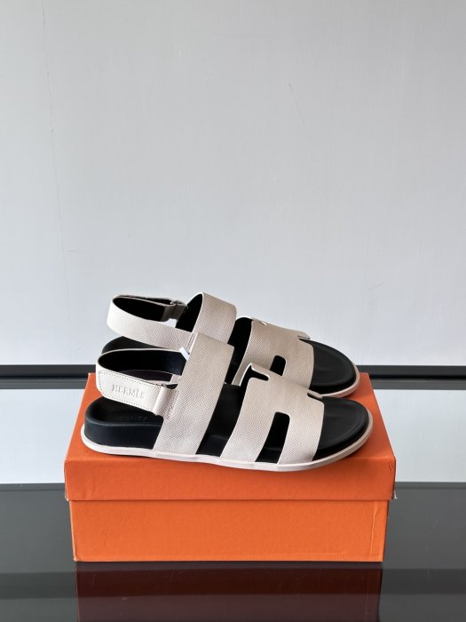 Сандалі чоловічі