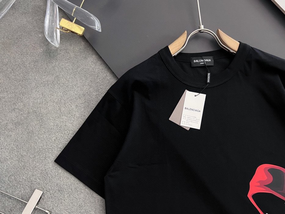 T-shirt men's фото 2