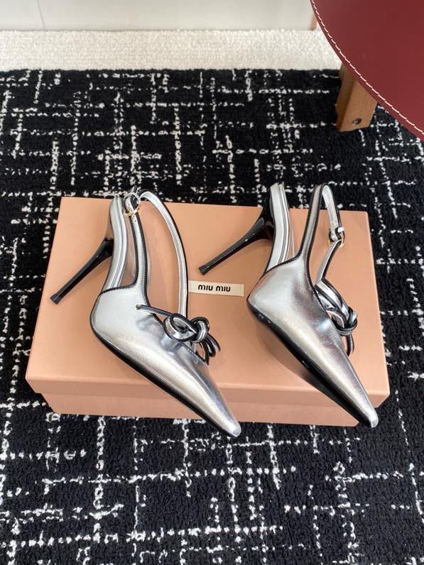 Босоножки фото 9