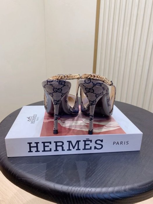 Босоножки фото 7