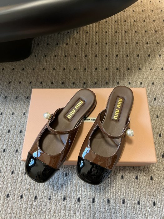 Босоножки фото 3