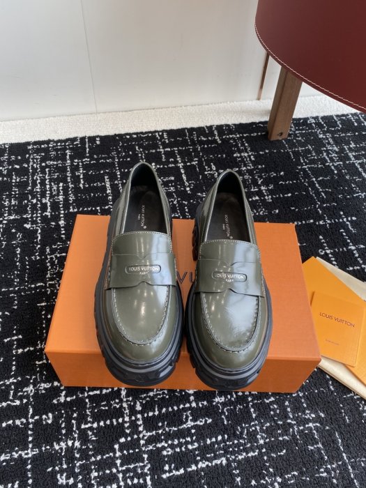 Туфли женские