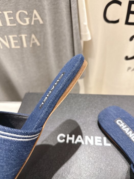 Шлепанцы фото 8