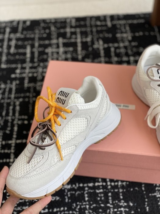 Кроссовки фото 7