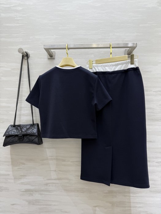 Костюм женский фото 8