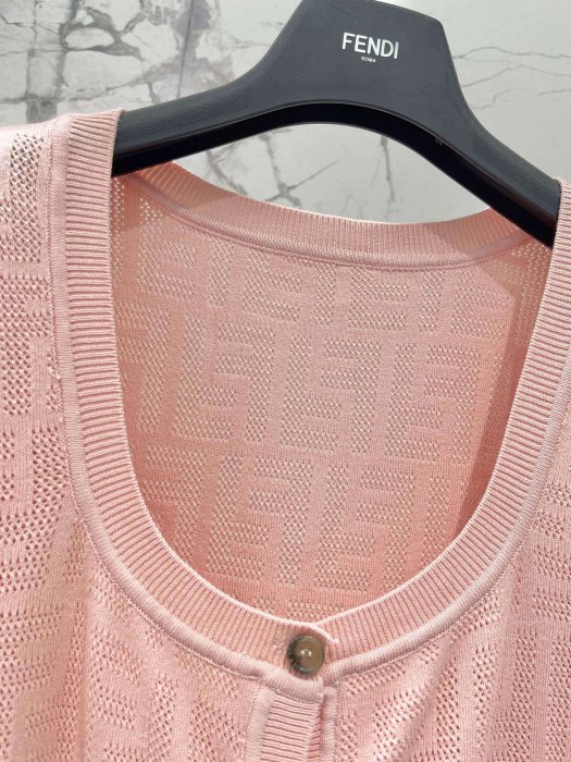 Футболка женская фото 4