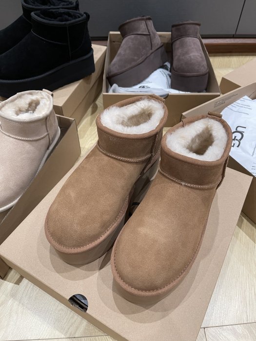 Ugg boots women's