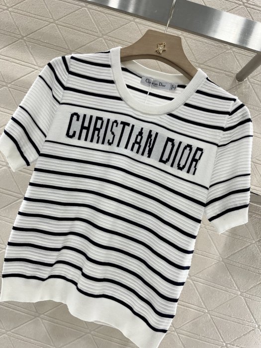 Футболка женская фото 5