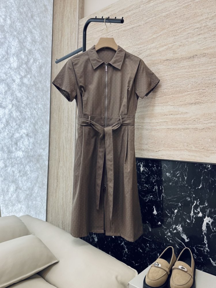 Короткий Плаття, Сукня на блискавки з темним візерунком