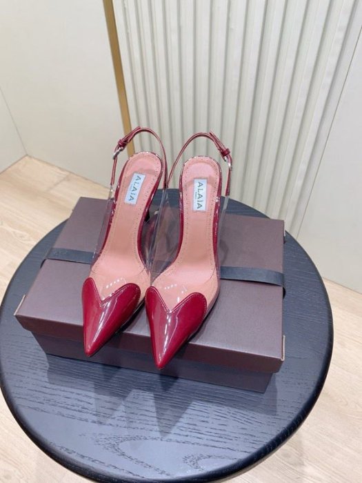 Босоножки фото 6