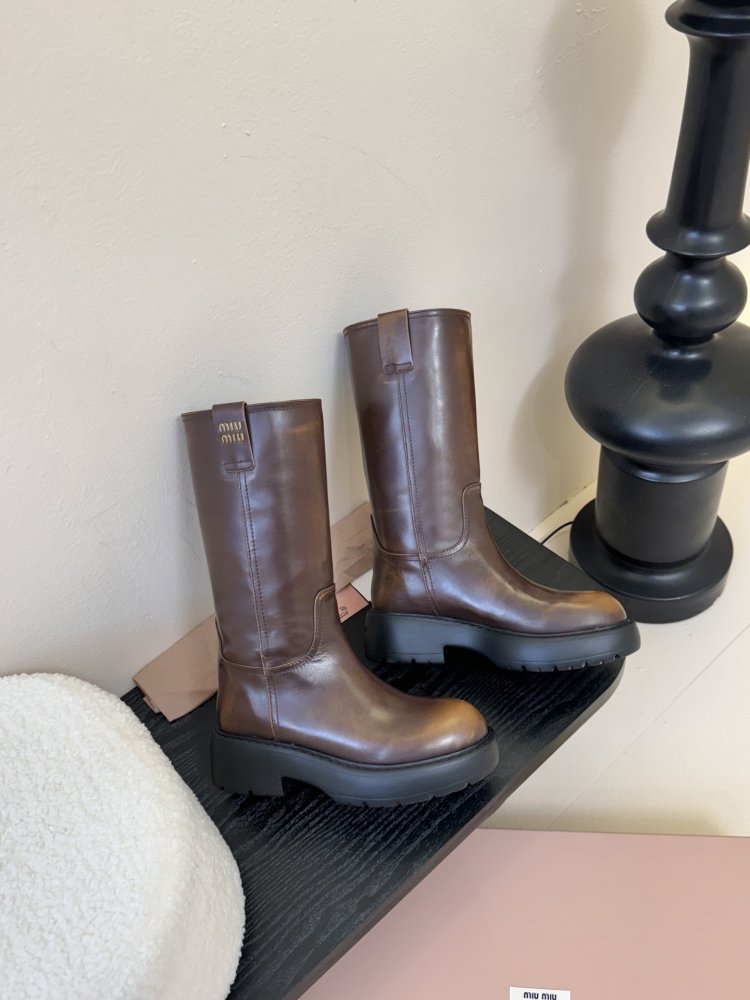 Boots women's фото 4