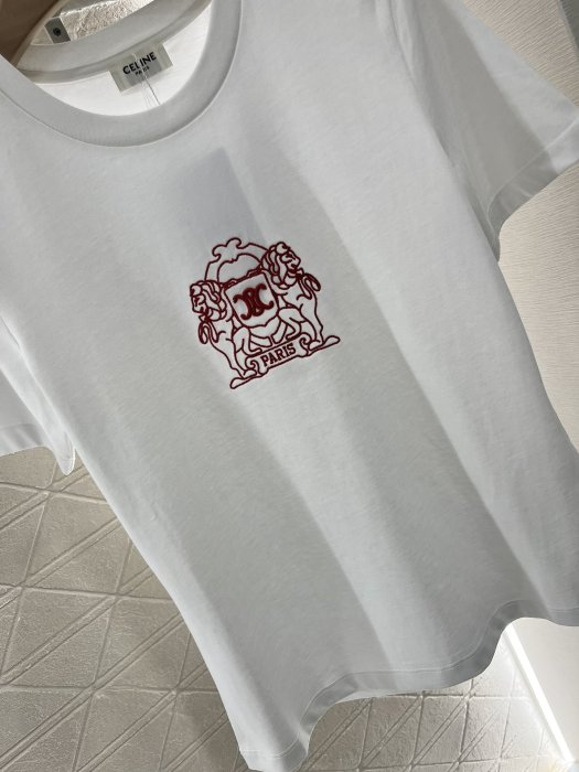 Футболка жіноча фото 5